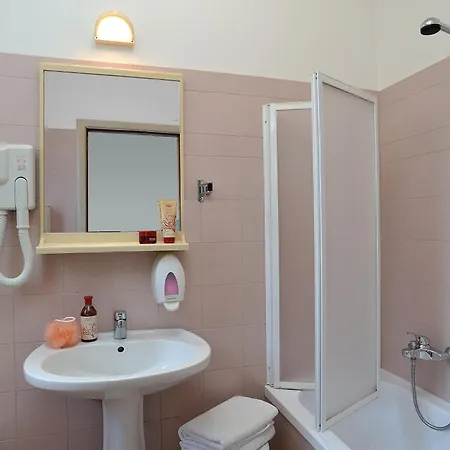 Szálloda Plaza 3*